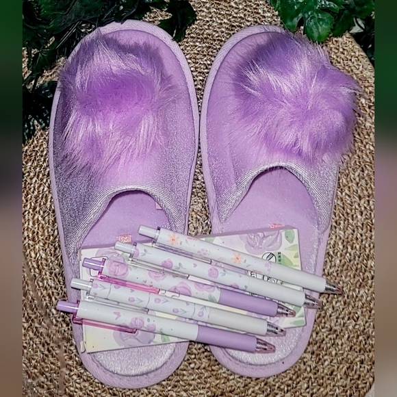 Victoria Secret Slippers for Women - Picture 1 of 6